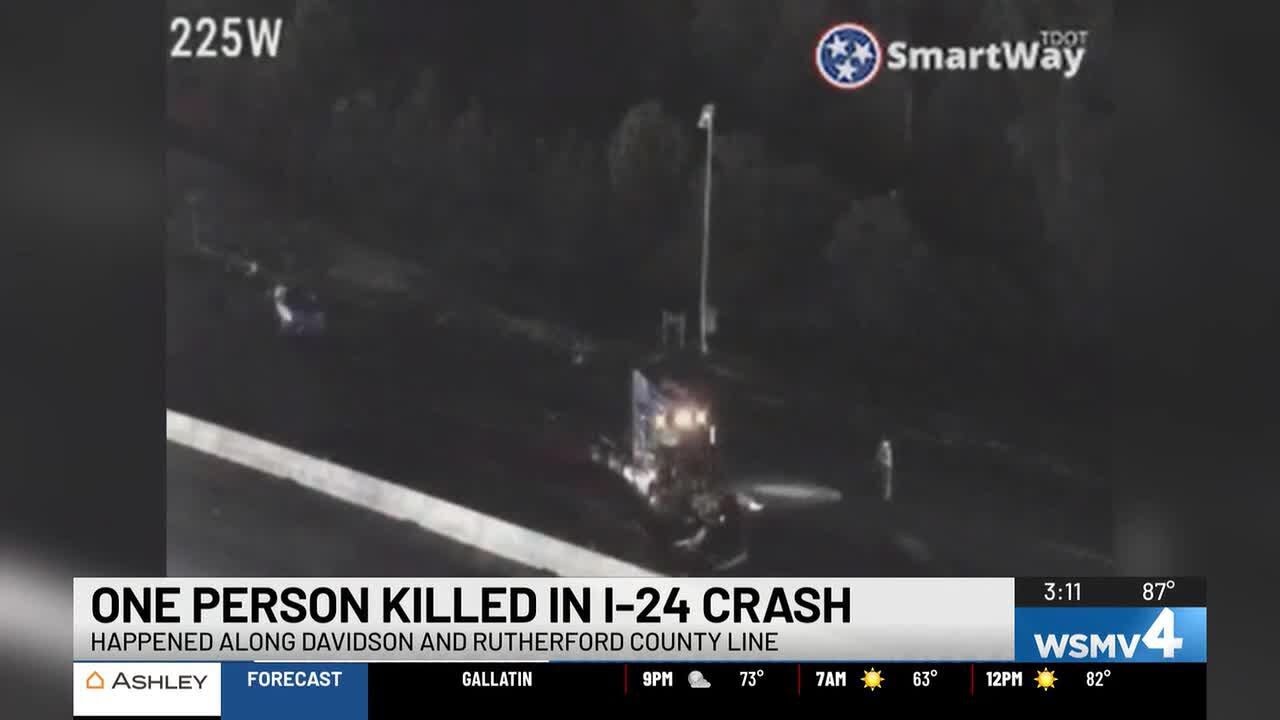 Deadly crash shuts down interstate near Davidson County line - YouTube