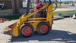 SKID STEER