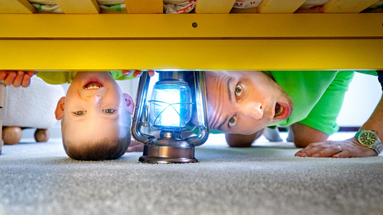 Край на нощните страхове!🌙✨ Алекс се научава да спи сам!