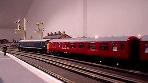 oo gauge  class 20 double header dcc  sound