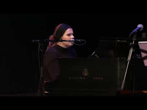 Forefront Sings |