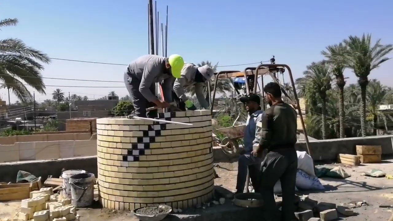 بناء منارة مسجد الكرار في قرية سنجار