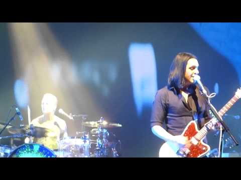 Placebo - Too Many Friends (Festhalle Frankfurt 27.11.2013)