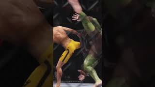 Bruce Lee vs. Flying Hulk - Crazy KO #Shorts