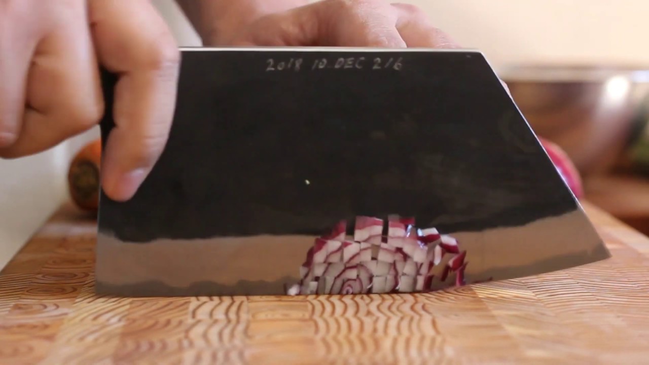 Tinker Knives -  Tank Aogami Super 180x80mm Cleaver/Bunka vs Red Onion