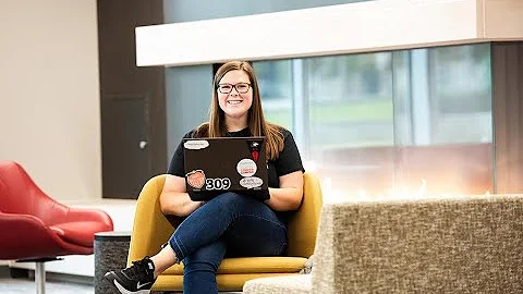 Huskie to Huskie: What are the benefits of an on-campus job?