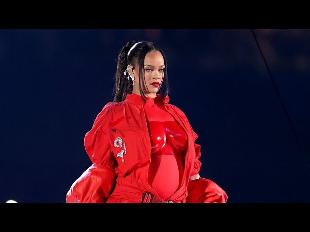 [4K] Rihanna - We Found Love/ Rude Boy (Live at the Super Bowl 2023) class=