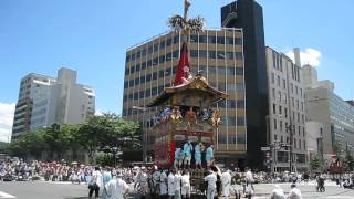 1010717山鉾巡行山車第四次轉彎轉過了