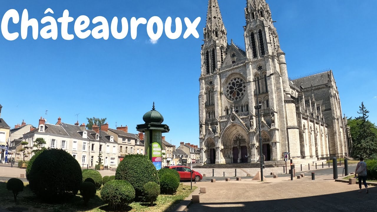 Villes de France : Châteauroux: Saint Andrew's Church. Old city, Museum, Châteauroux. Val de Indre.