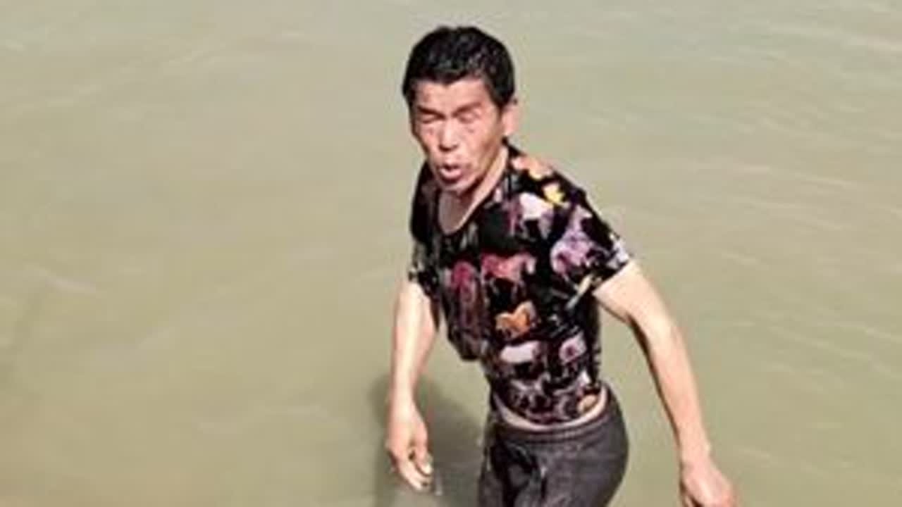 抓甲鱼#现场实拍 #记录真实生活 #甲鱼