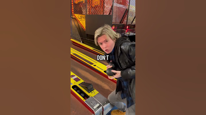 Cheating at Arcade Skeeball 😂 #shorts