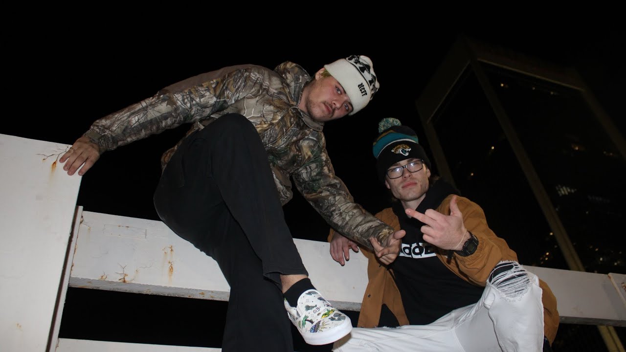 Crocc Ft  Attexx "Freaky Link" Official Music Video