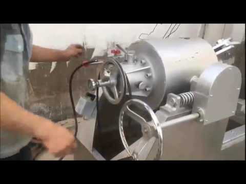 кукурузный экструдер с005. посыпка аппарат для посыпки. производственный экструдер для кукурузы. аппарат для взрыва воздушного риса. станок для кукурузных палочек.