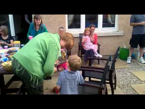 sneezing aus!
