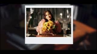 StarBe - Touch The Sky Lyrics Video
