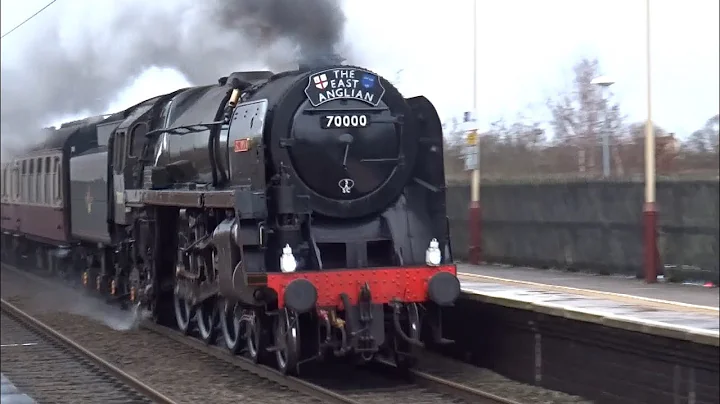 70000 Britannia Speeds past Penkridge on a Loaded Test Run! 25/1/2023