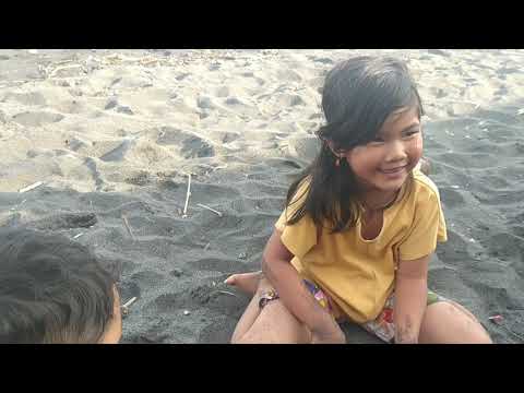 Video: Cara Menghiburkan Anak Di Negara Ini