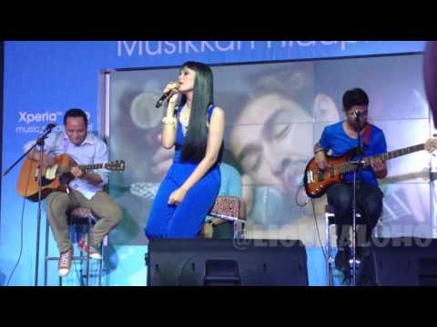 Galau - Citra Scholastika Live @ X2 Equinox Xperia Miro Launching