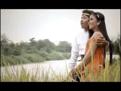 CINTA SEJATI BRENDY SADAN feat NINA AGUSTIN