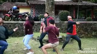 Parodi Anjing Kacili