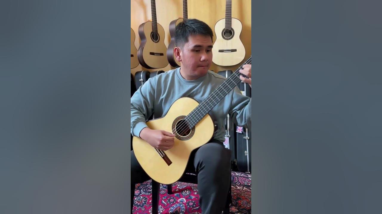 🎶 Theduardo Prasetyo plays Lamentos do Morro on a Hideo Sato 2023! More coming soon! 👀🎸