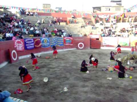 YAWAR FIESTA - LA AGRUPACIN FOLKLRICA DE CHUQUIBAM...