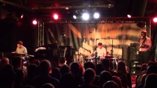 José James" Ain't No Sunshine "  Live at New Morning,Paris 2012 Part 2/8 chords