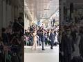 2025年10月4日(土)京都駅に天皇皇后両陛下がご到着!凄い人混みで大混雑!