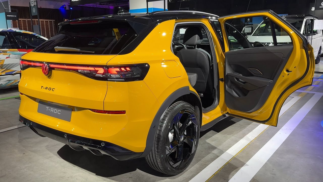New VOLKSWAGEN T-ROC 2026 - PRACTICALITY, TRUNK SPACE dual floor, TOWING HOOK