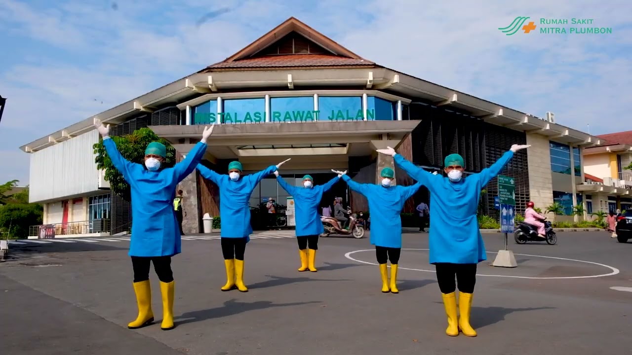 Senam Pekerja Sehat RS Mitra Plumbon