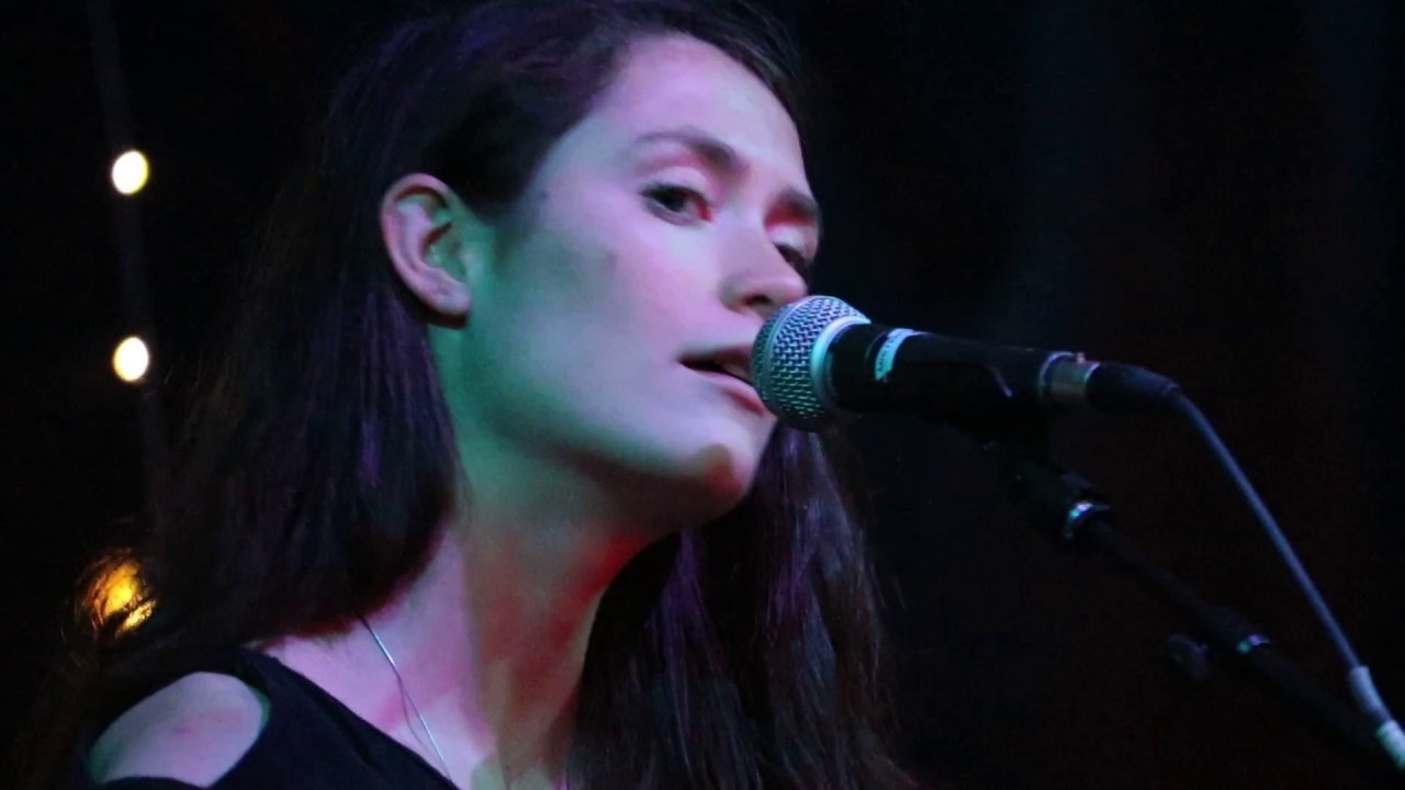在 YouTube 上觀看「Rachel Sermanni - Gently III @ Carroponte (03.07.2017)」 在 YouTube 上觀看「Rachel Sermanni - Gently III @ Carroponte (03.07.2017)」