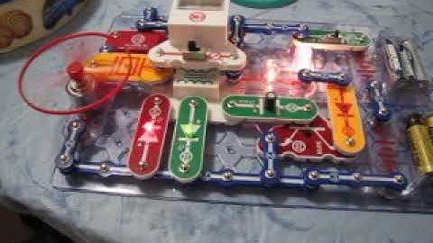 Snap Circuits Extreme | Project 604: Mega Pulser & Flasher