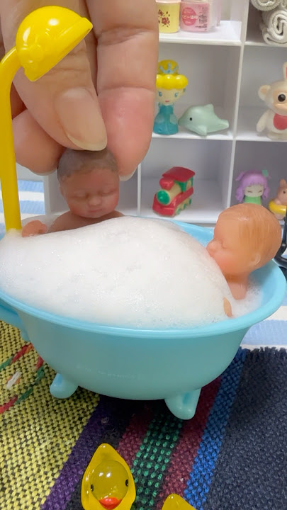Hora do banho das irmãzinhas mini bebês reborn de silicone Maya e Mia #diariodeamorreborn #reborns