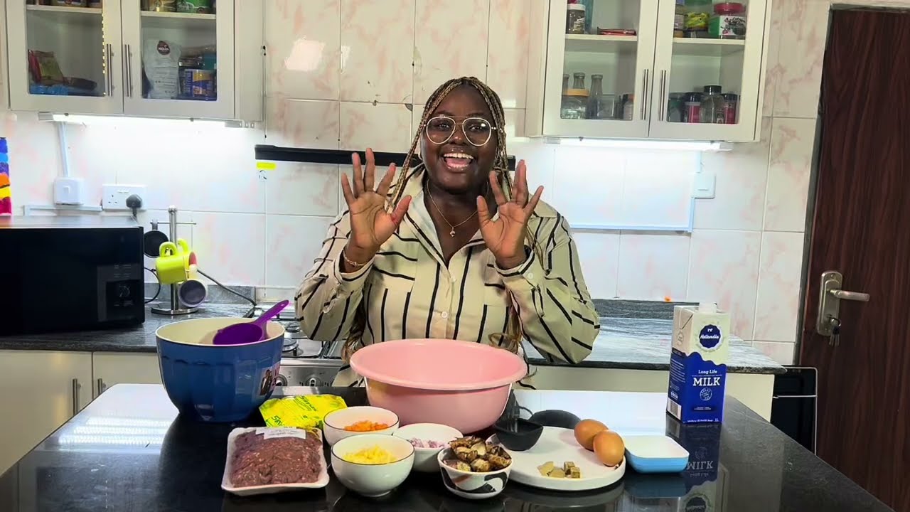 How to make Meat-pie  #ytviral #meatpie #chefkoko #foodforfoodies #viralvideo #foodcontent 