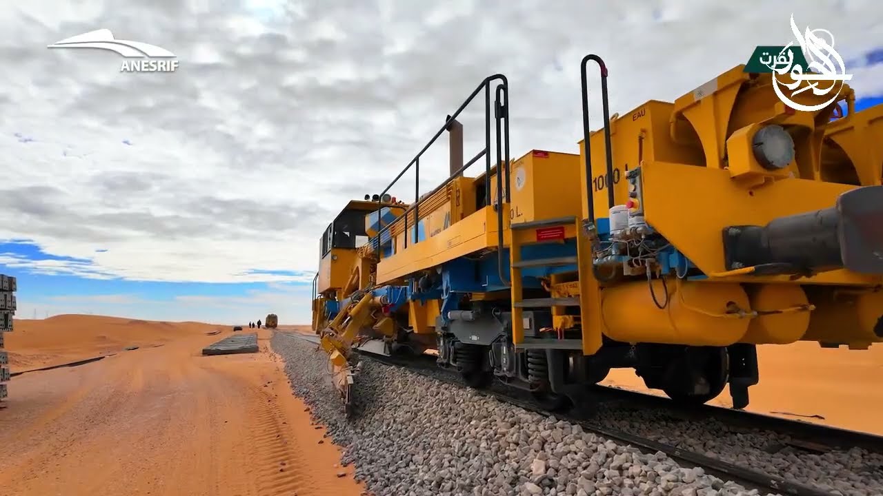 تقدم كبير في إنجاز خط السكة الحديدية الجديد الرابط بين #تڤرت والقطب البترولي #حاسي_مسعود.. شاهدوا