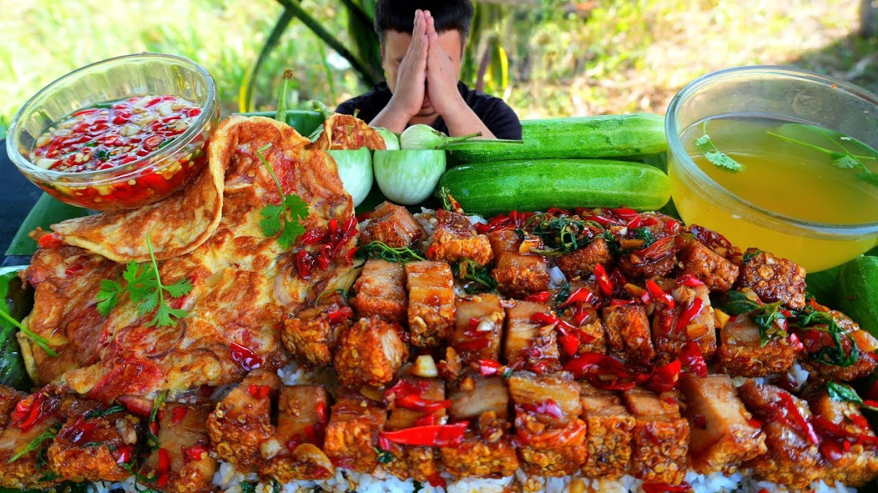 กะเพราหมูกรอบชิ้นโตๆ#mukbang #food #thaifood 