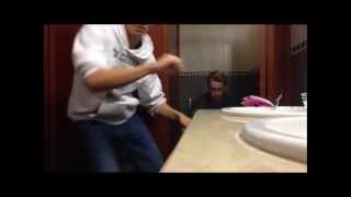 Harlem Shake (Public Bathroom version)
