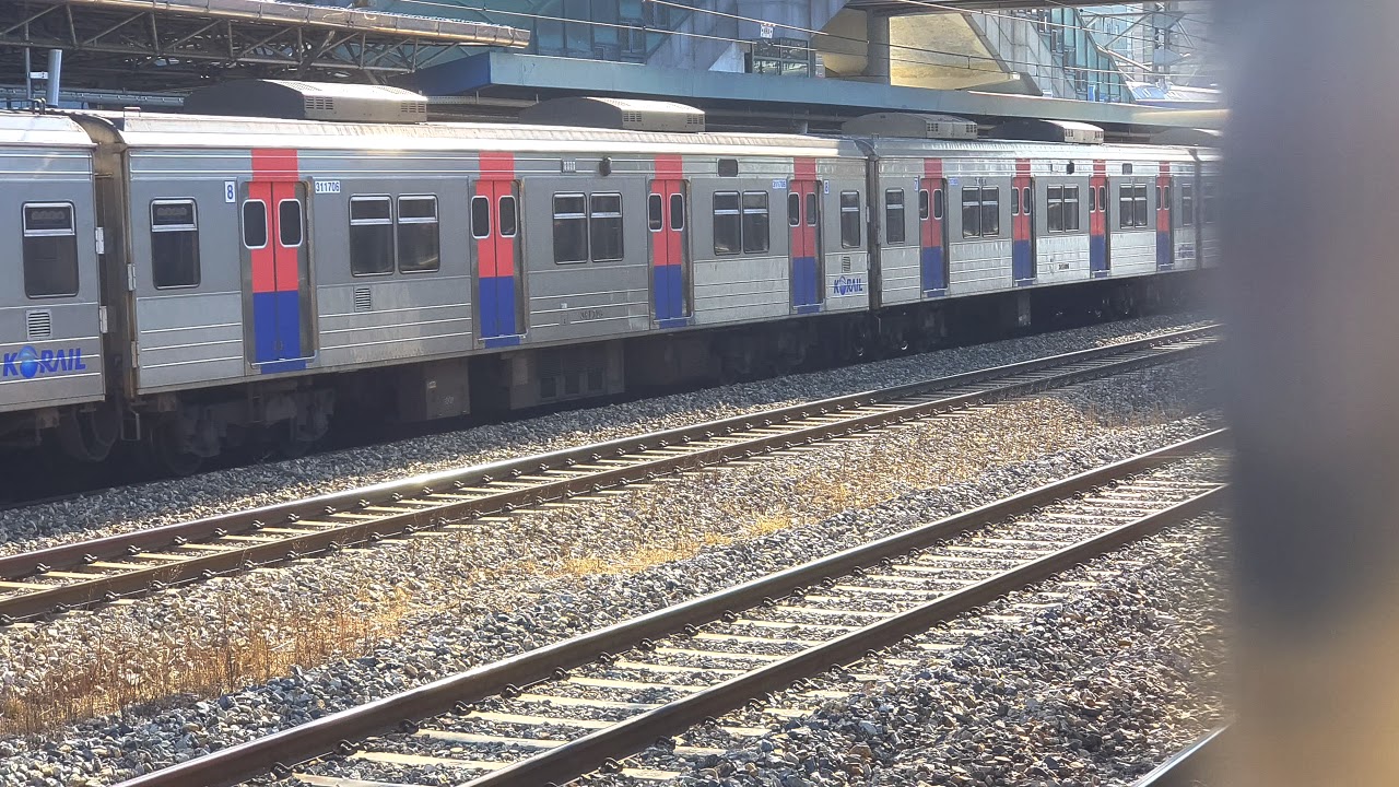 20.01.30. 금정역 K1917열차 천안급행 - YouTube