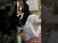 PETUGAS AKHWAT MASJID NABAWI MENGATUR JAMAAH #shorts