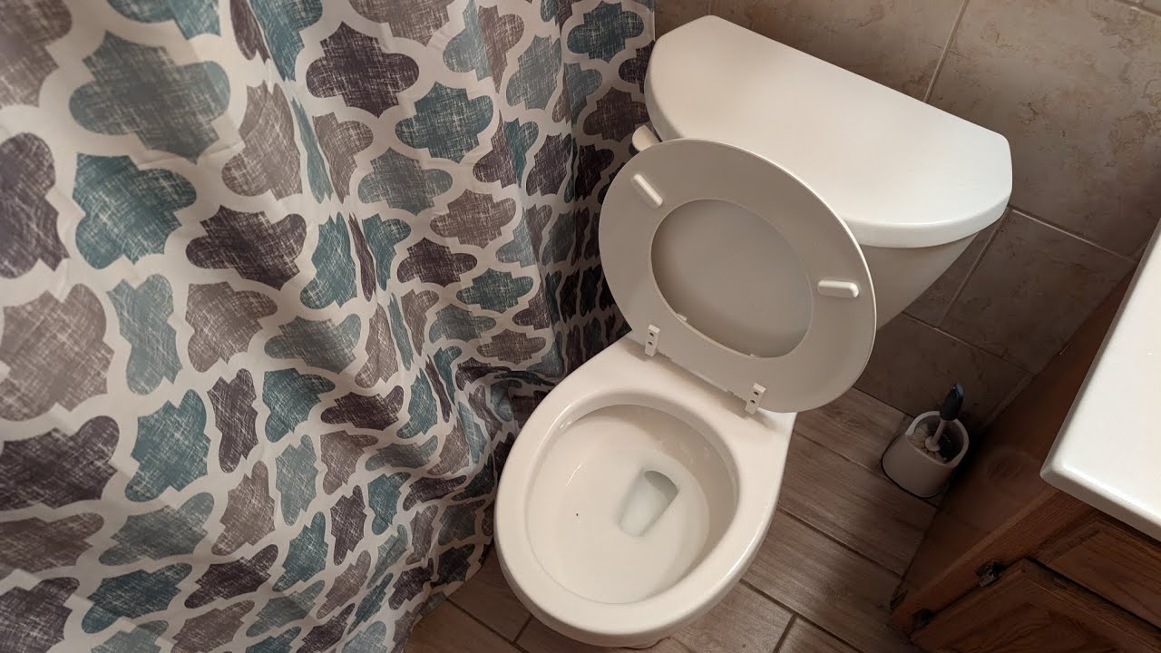 2013 American Standard Reliant Toilet 