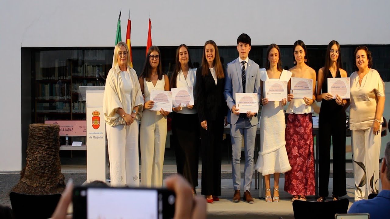 Entrega de Premios a los Mejores Expedientes Académicos del curso ...
