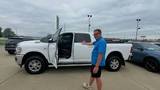 🚗 Dustin Showcases Broadway Chrysler’s Huge Pre-Owned Inventory & Heavy Duty Ram Trucks! 💪