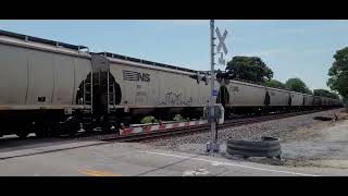 NS 51R Empty Grain Train (Combined with 91Z Herzog Empty Ballast Train) Easley, SC