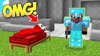 SO MANY LAUGHS WITH THIS BED INVISIBLE SKIN TROLLING!  MINECRAFT TROLLING