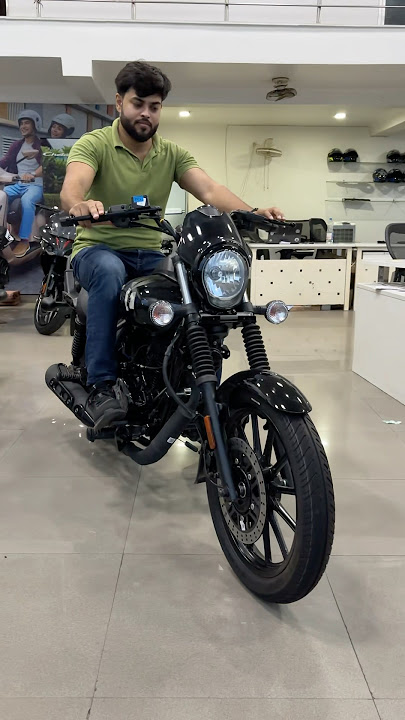 2025 BAJAJ AVENGER 160 Bs7 STARTUP 👌🔥#shorts #short #bajaj #pulsar #avenger #new #bike