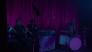 Angelo Badalamenti - Audrey's Dance (reversed)