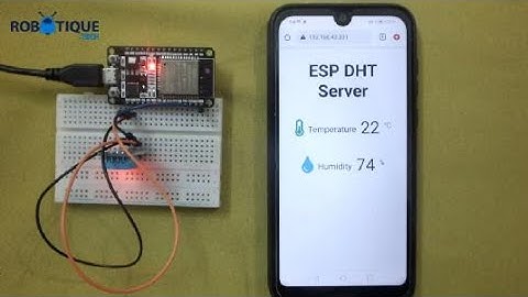 Sends the temperature and humidity values ​​measured by the DHT11 to smartphone via WIFI with ESP32