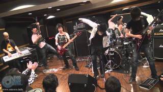 2010年12月05日に開催されたSTRATOVARIUSカヴァーセッション「Destiny」...