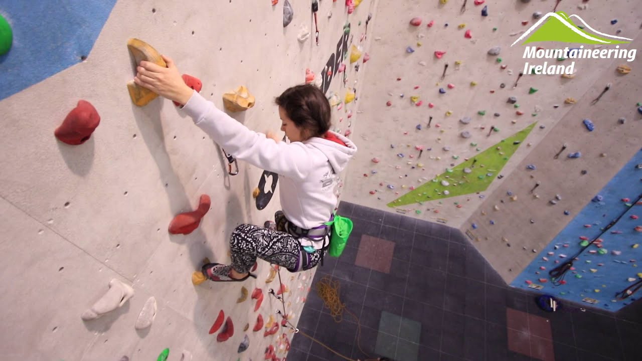 Advanced lead belaying at an Indoor Wall YouTube
