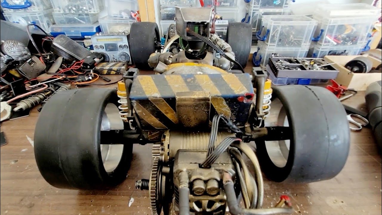RACE CAR Electrics In Plain Sight. Rc Animatronics By Danny Huynh Creations.